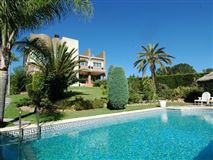 SITUATED IN PARQUE MONTE ALCEDO URBANISATION