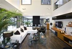 LOCATED IN EXCLUSIVE LA ELIANA