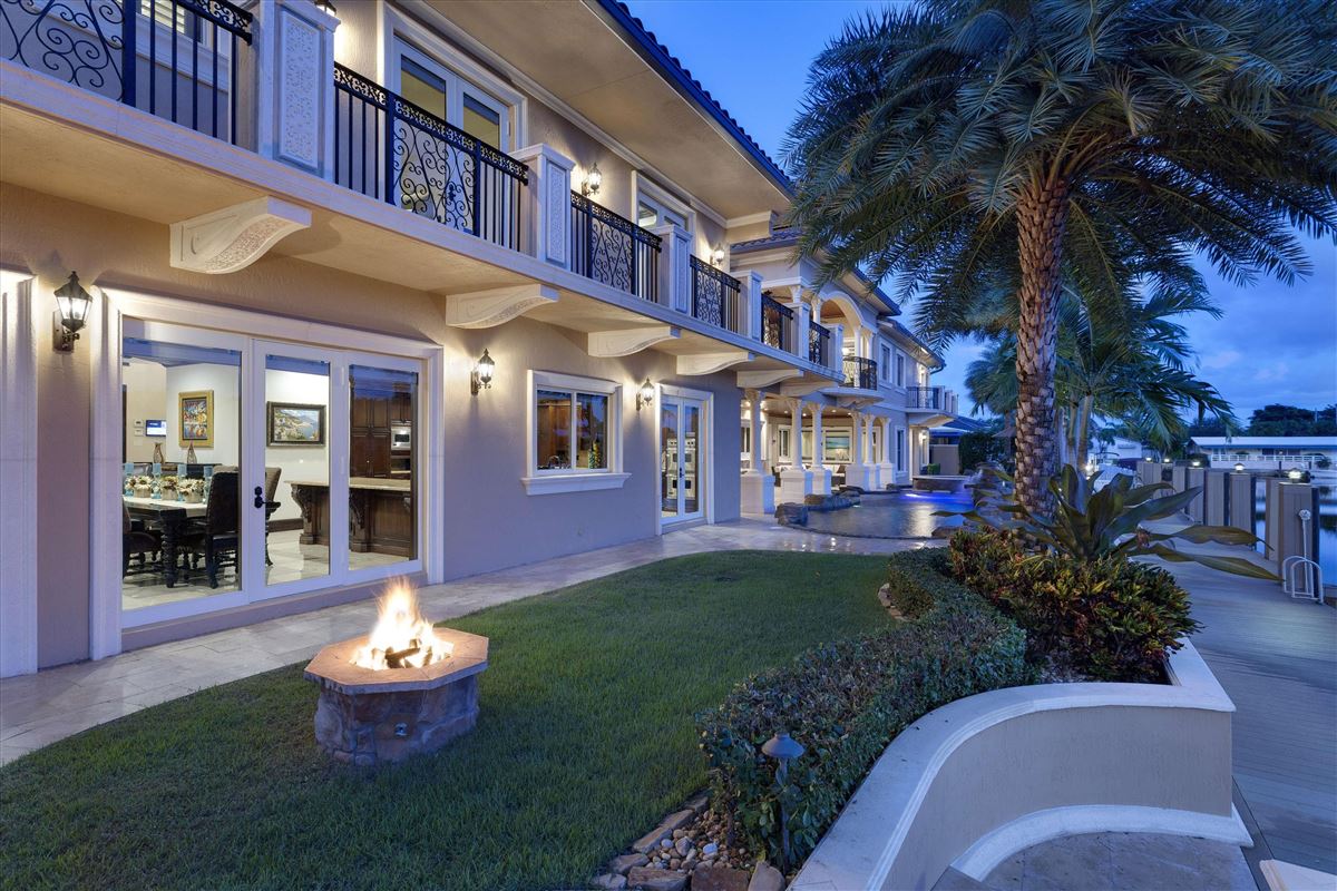 Pictures of palatial homes Pictures of palatial homes