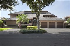 DEEP WATERFRONT IN BAY COLONY