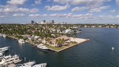 SPECTACULAR INTRACOASTAL POINT LOT ESTATE