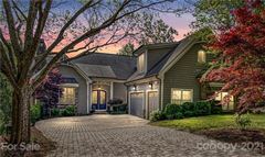 A COZY AND CHARMING COTTAGE