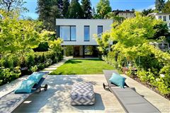 TIMELESS MODERN HOME