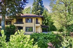 CHARMING PRIVATE RESIDENCE