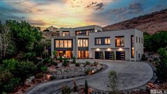 MODERN CUSTOM HOME IN PRESTIGIOUS LAKE RIDGE SHORES