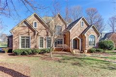 MAKE THIS GORGEOUS HOME YOURS