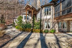 HOME ON THE HILLSIDE OF GLASSY MOUNTAIN