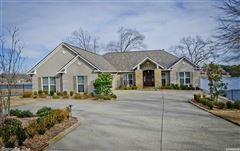 LAKE HAMILTON HOME WITH AMAZING VIEWS
