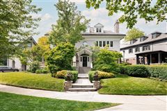 DISTINCTLY ELEGANT HOME