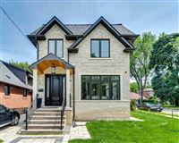 STUNNING CUSTOM HOME IN LEASIDE WITH EXECUTIVE FINISHES