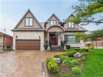 CUSTOM BUILT HOME IN THE HEART OF YORKDALE-GLEN PARK