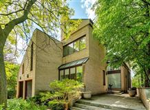 FANTASTIC FAMILY COMPOUND IN THE HEART OF ARMOUR HEIGHTS