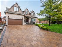 MAGNIFICENT CUSTOM-BUILT TWO-STOREY HOME IN THE HEART OF YORKDALE-GLEN PARK