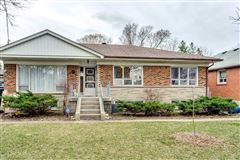 LOVELY CHARMING BUNGALOW
