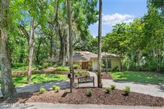 UNIQUE HOME IN THE HEART OF SELVA MARINA