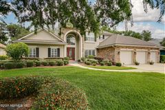 SPACIOUS AND STUNNING HOME!