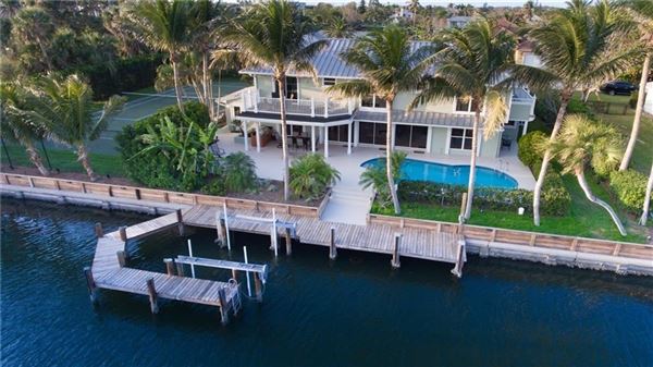 STUNNING DEEP WATER CANAL-FRONT HOME IN VERO BEACH | Florida Luxury