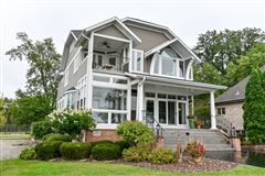 A TRUE LIFESTYLE PROPERTY