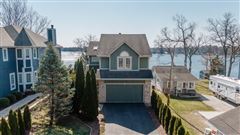 SIMPLY STUNNING POTTERS LAKE HOME