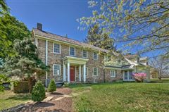 AN OUTSTANDING EQUESTRIAN PROPERTY