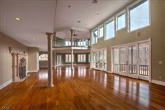 IMPOSING ADIRONDACK-STYLE ARCHITECTURE
