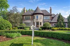 INCREDIBLY DESIGNED HOME LOADED WITH AMENITIES SITUATED ON A PREMIUM LOT