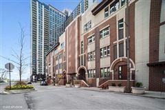 STUNNING HOME IN BEAUTIFUL LAKE SHORE EAST OFFERS AMAZING PARK AND LAKE VIEWS
