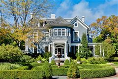 UPDATED EAST LAKE FOREST ESTATE