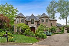 SIMPLY SPECTACULAR PROPERTY