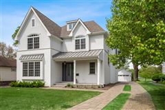 FABULOUS BARRINGTON VILLAGE HOME