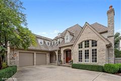 SPACIOUS HOME IN THE MADISON NEIGHBORHOOD