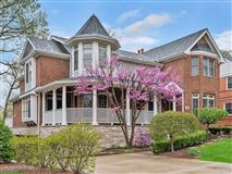 RECENTLY RENOVATED HINSDALE GEM