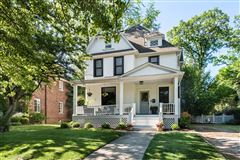 MOVE-IN-READY DREAM HOME