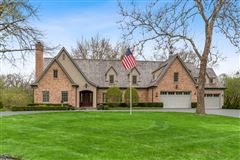 GORGEOUS, IMPECCABLY MAINTAINED HOME