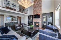 A DUPLEX PENTHOUSE RESIDENCE