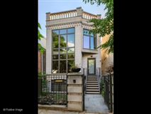 STUNNING WICKER PARK SINGLE FAMILY HOME