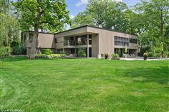 THIS MID CENTURY MODERN RANCH HAS EVERYTHING AND MORE