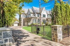 BEST IN CLASS NEWER CONSTRUCTION HOME