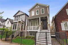STRIKING NEWER CONSTRUCTION HOME CLOSE TO ROSCOE