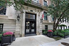 HIGHLY DESIRABLE EAST TIER BEAUTIFULLY RENOVATED LUXURY CO-OP