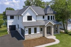 SOPHISTICATED NEW CONSTRUCTION