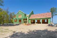 PRIME LAKEFRONT PROPERTY