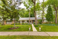 COMPLETELY UPDATED LAKE FOREST RANCH