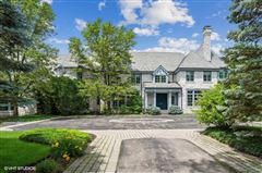 EXPANSIVE CUSTOM WINNETKA ESTATE