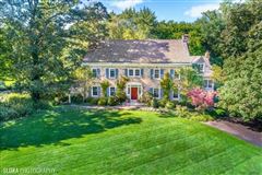 IDYLLIC AND RARE WINNETKA ESTATE