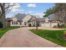 GORGEOUS PRIVATE HOME