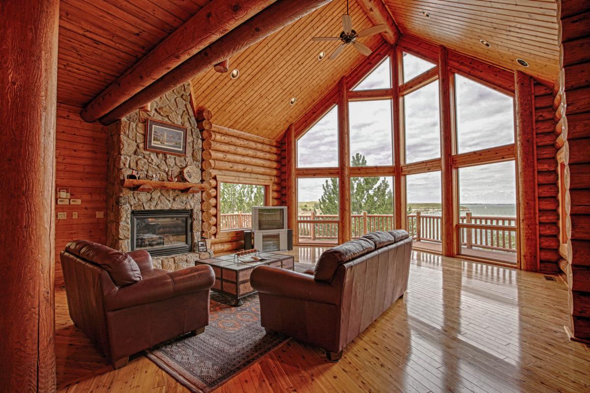 Luxury Log Home At Lake Mcconaughy Nebraska Luxury Homes