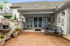 BEAUTIFUL SUNLIT CORINTH DOWNS HOME WITH GORGEOUS ELEVATED DECK