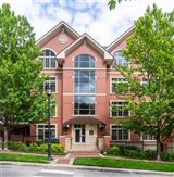 PRISTINE KIRKWOOD PARK FIRST FLOOR RESIDENCE