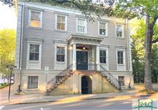IMPRESSIVE FREESTANDING 1831 SIX BEDROOM